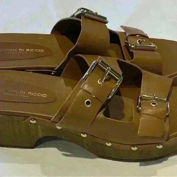 Leather Women's Platform Sandals - Picture 7 of 9